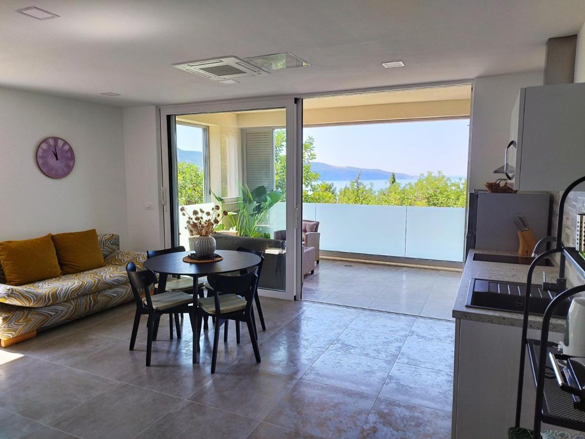 M&D Appartments Komiza Bagian luar foto
